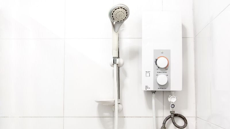 chauffe-eau instantané dans une douche