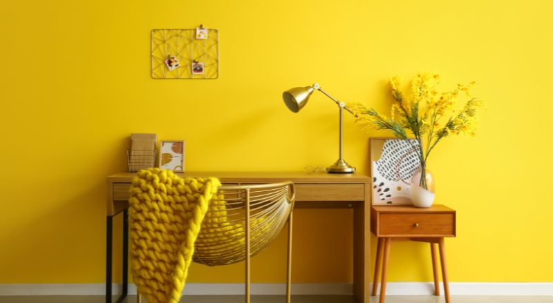 couleurs de peinture qui rendent heureux jaune