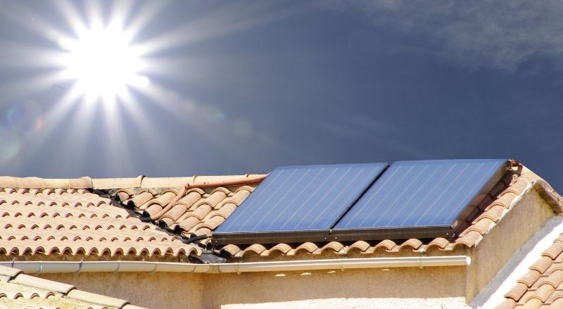 panneaux solaires sur une maison