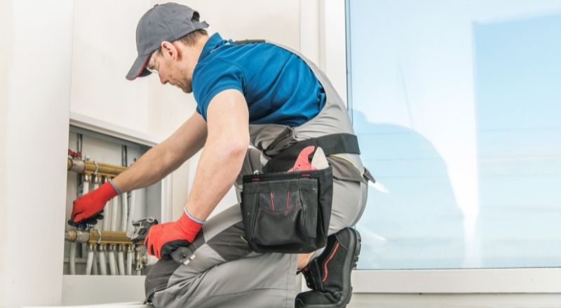 réglage du plancher chauffant par un professionnel